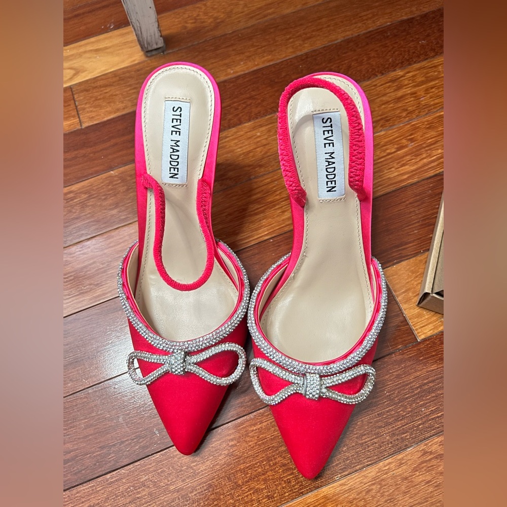 NIB Steve Madden Fuchsia Satin Slingback Heels with Crystal Bow 🎀 in Sz 7.5